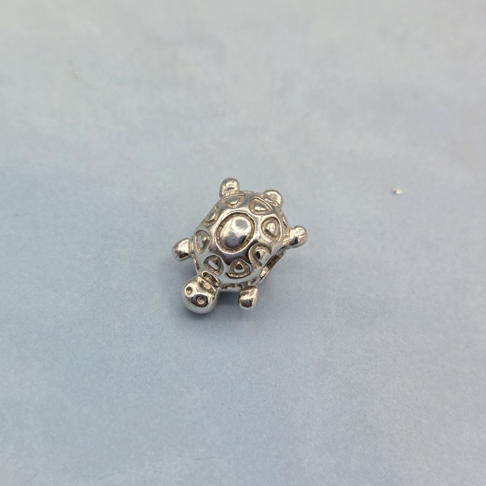 Silver Turtle Charm Pendant